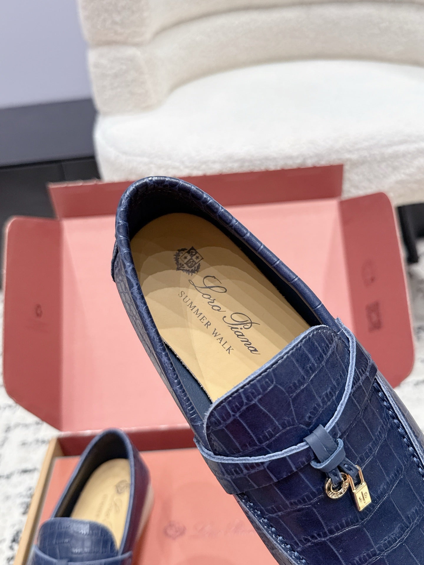 LP 26S SUMMER CHARMS WALK LOAFER IN DARK BLUE CROCODILE CALFSKIN GOLD HARDWARE