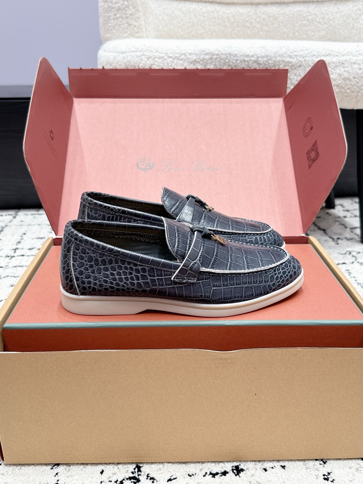 LP 26S SUMMER CHARMS WALK LOAFER IN BLUE GREY CROCODILE CALFSKIN GOLD HARDWARE