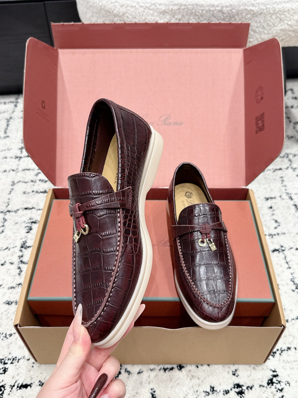 LP 26S SUMMER CHARMS WALK LOAFER IN DARK BROWN CROCODILE CALFSKIN GOLD HARDWARE