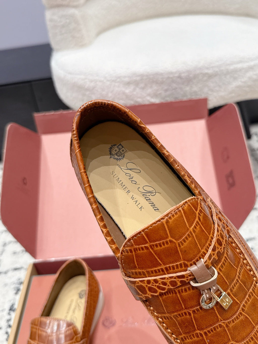 LP 26S SUMMER CHARMS WALK LOAFER IN CARAMEL BROWN CROCODILE CALFSKIN GOLD HARDWARE