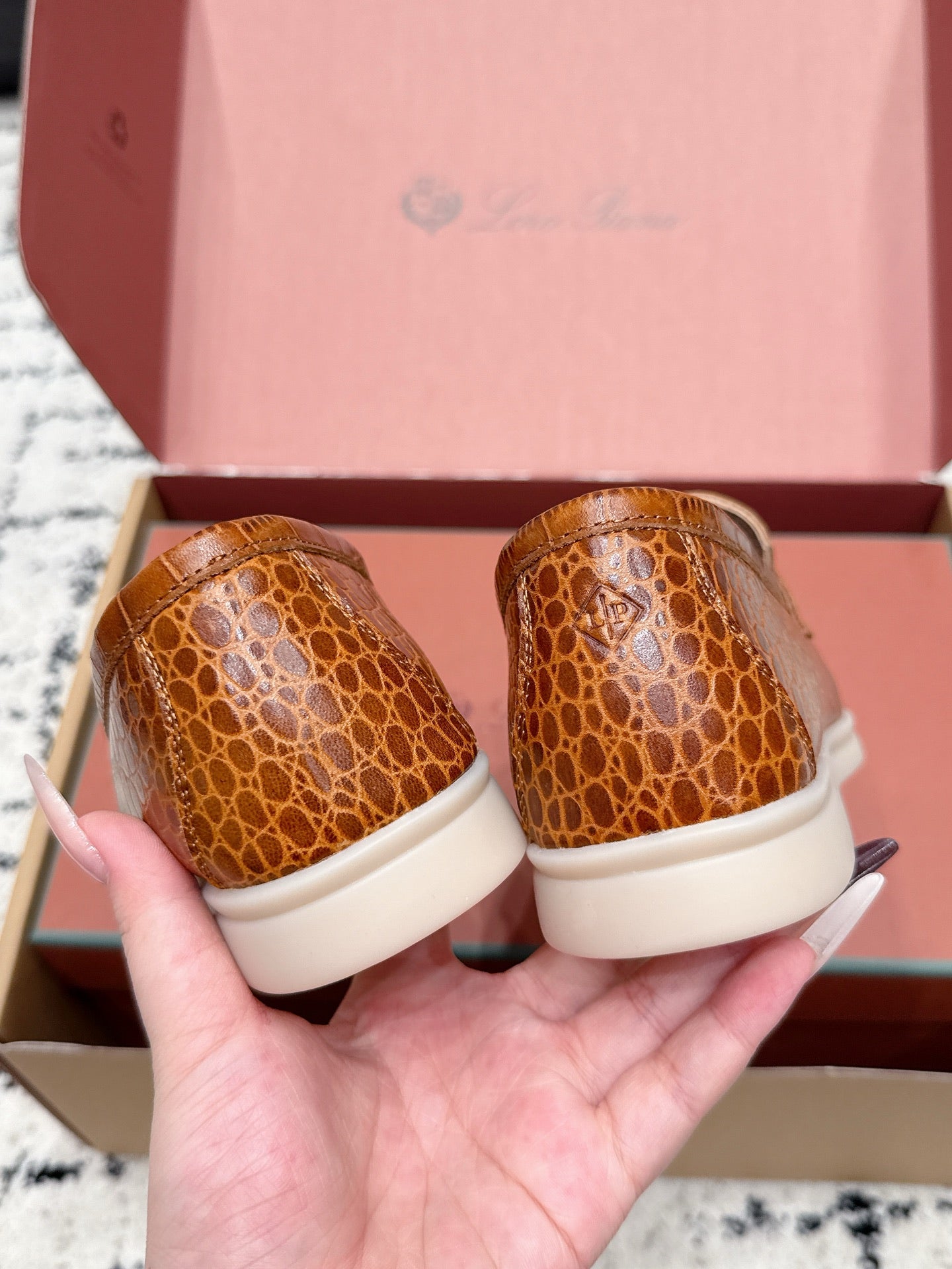 LP 26S SUMMER CHARMS WALK LOAFER IN CARAMEL BROWN CROCODILE CALFSKIN GOLD HARDWARE