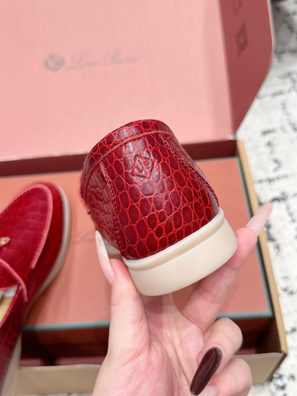 LP 26S SUMMER CHARMS WALK LOAFER IN DARK RED CROCODILE CALFSKIN GOLD HARDWARE
