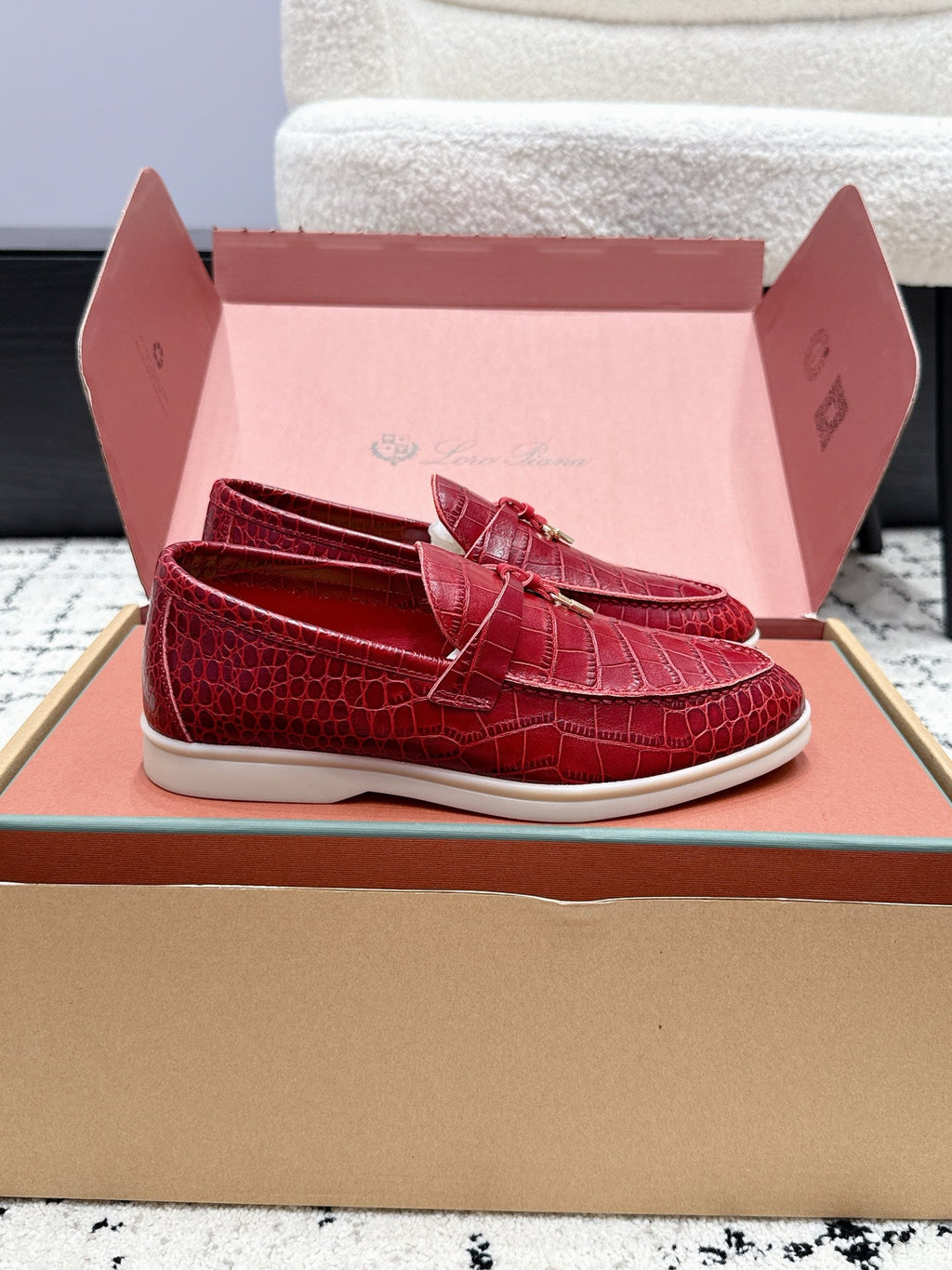 LP 26S SUMMER CHARMS WALK LOAFER IN DARK RED CROCODILE CALFSKIN GOLD HARDWARE