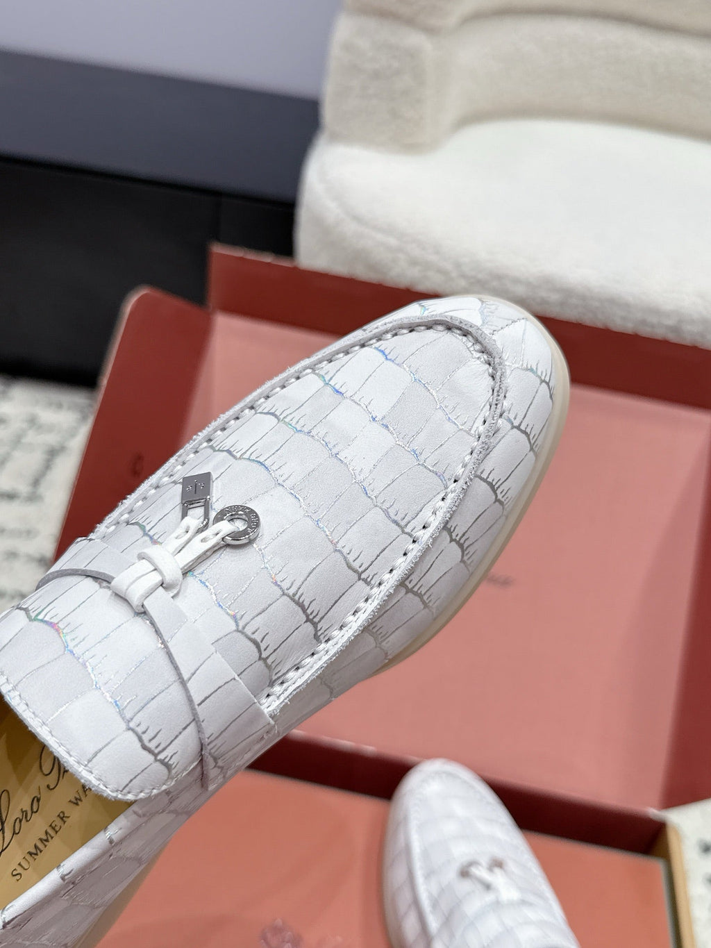 LP 26S SUMMER CHARMS WALK LOAFER IN WHITE CROCODILE CALFSKIN SILVER HARDWARE