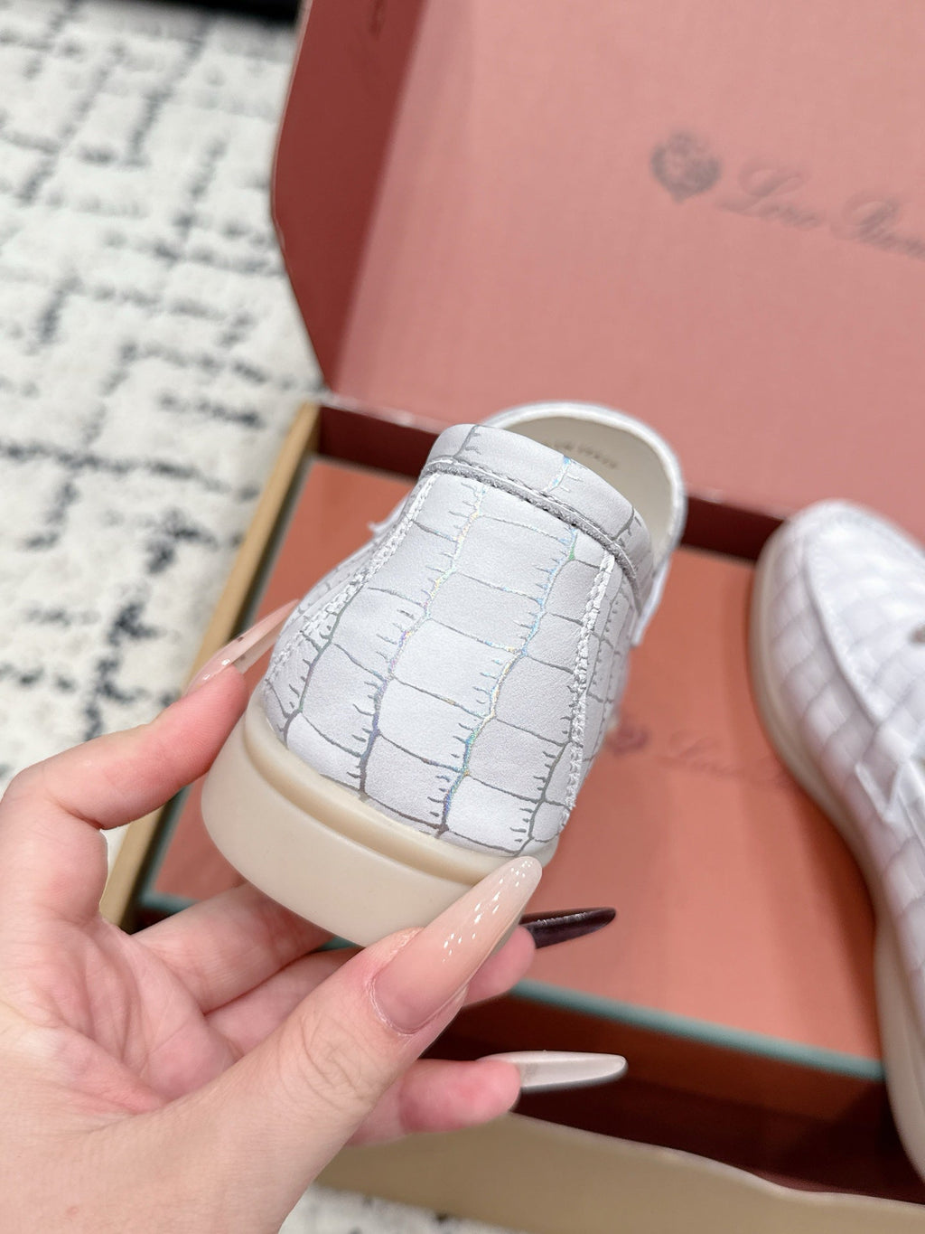 LP 26S SUMMER CHARMS WALK LOAFER IN WHITE CROCODILE CALFSKIN SILVER HARDWARE