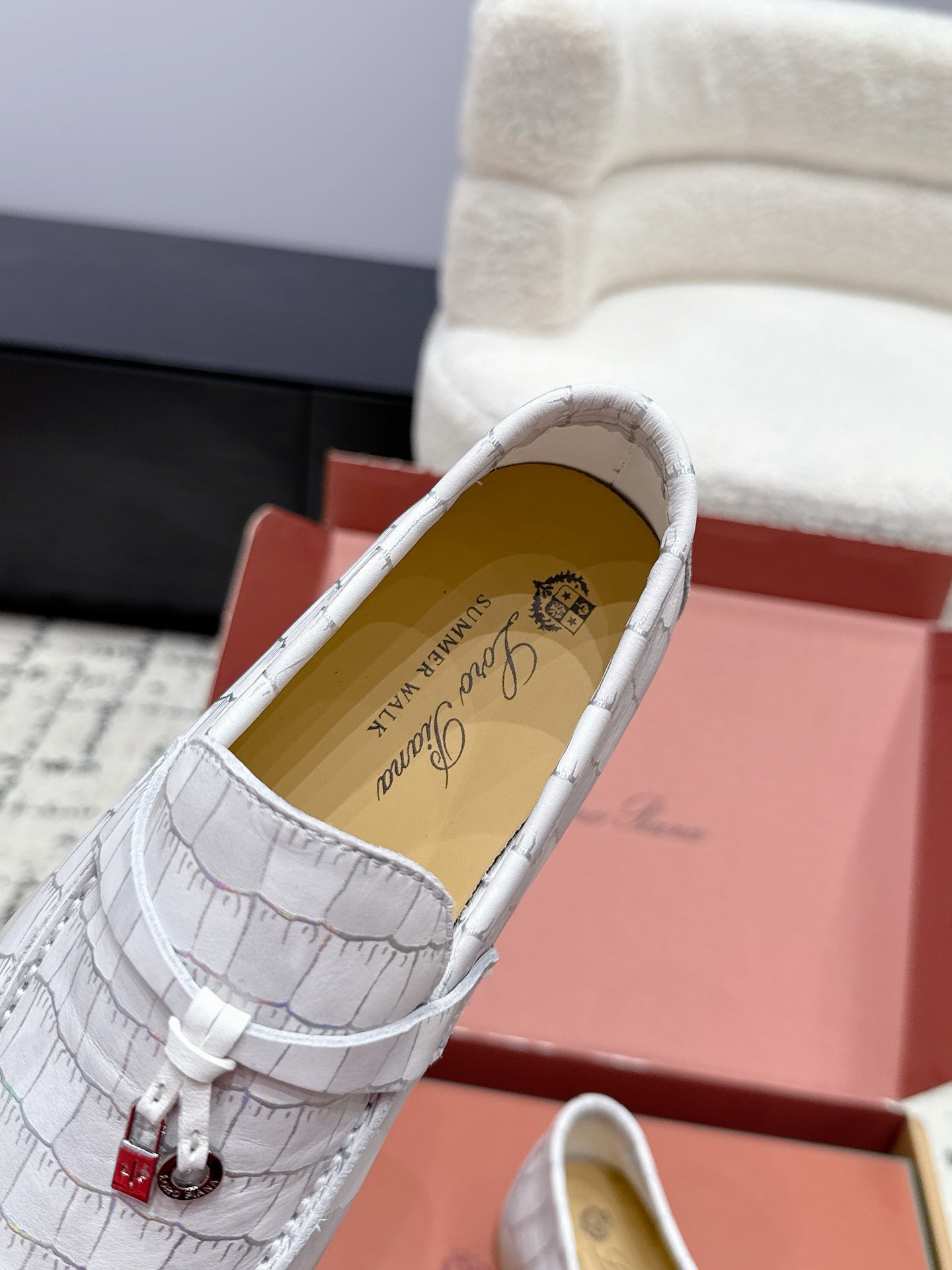LP 26S SUMMER CHARMS WALK LOAFER IN WHITE CROCODILE CALFSKIN SILVER HARDWARE