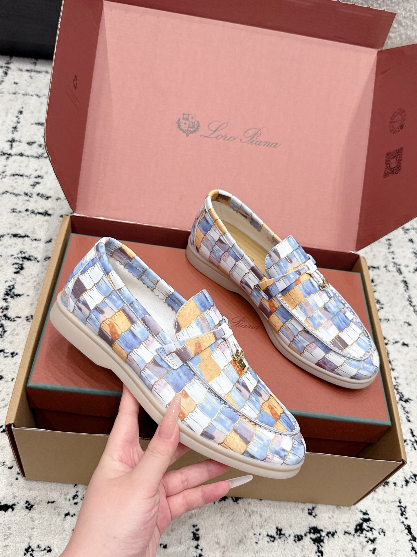 LP 26S SUMMER CHARMS WALK LOAFER IN MULTICOLOR CROCODILE CALFSKIN GOLD HARDWARE