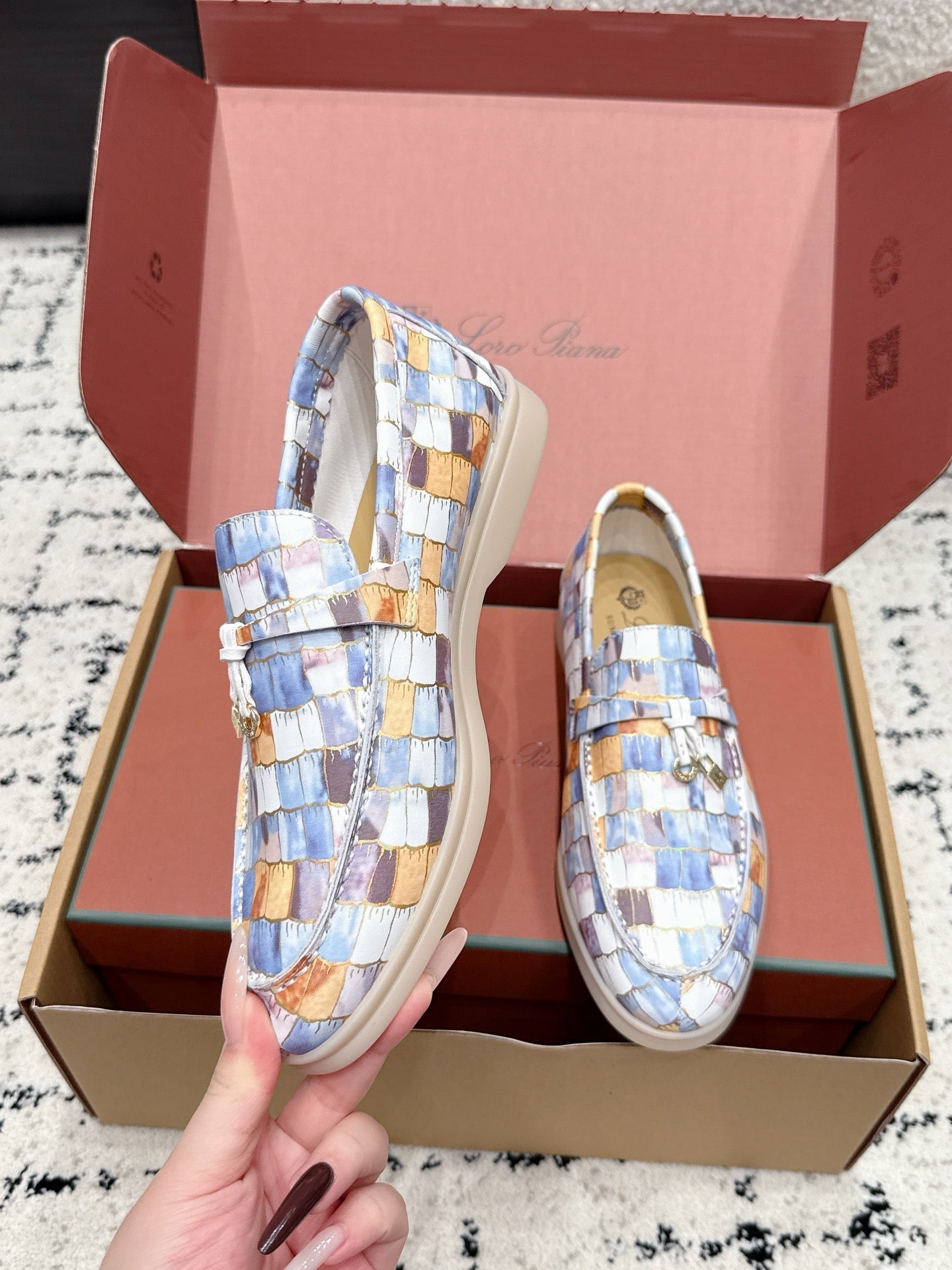 LP 26S SUMMER CHARMS WALK LOAFER IN MULTICOLOR CROCODILE CALFSKIN GOLD HARDWARE