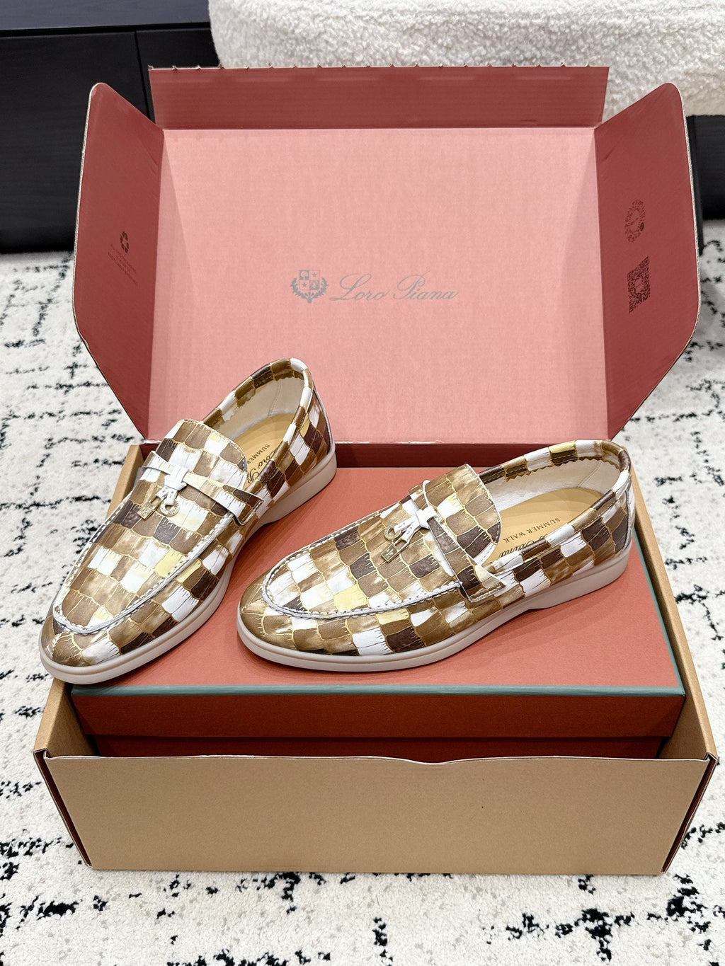 LP 26S SUMMER CHARMS WALK LOAFER IN WHITE BROWN CROCODILE CALFSKIN GOLD HARDWARE