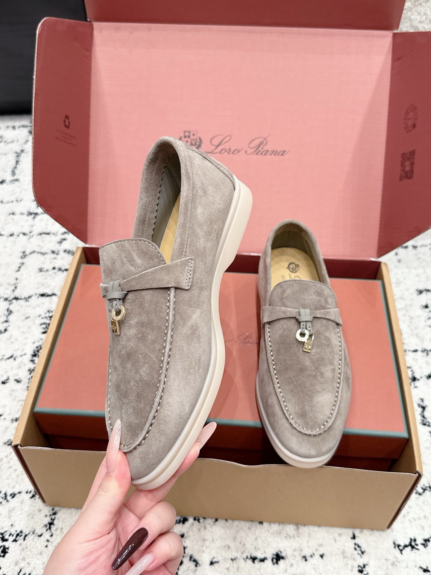 LP 26S SUMMER CHARMS WALK LOAFER IN LIGHT BROWN SUEDE GOLD HARDWARE