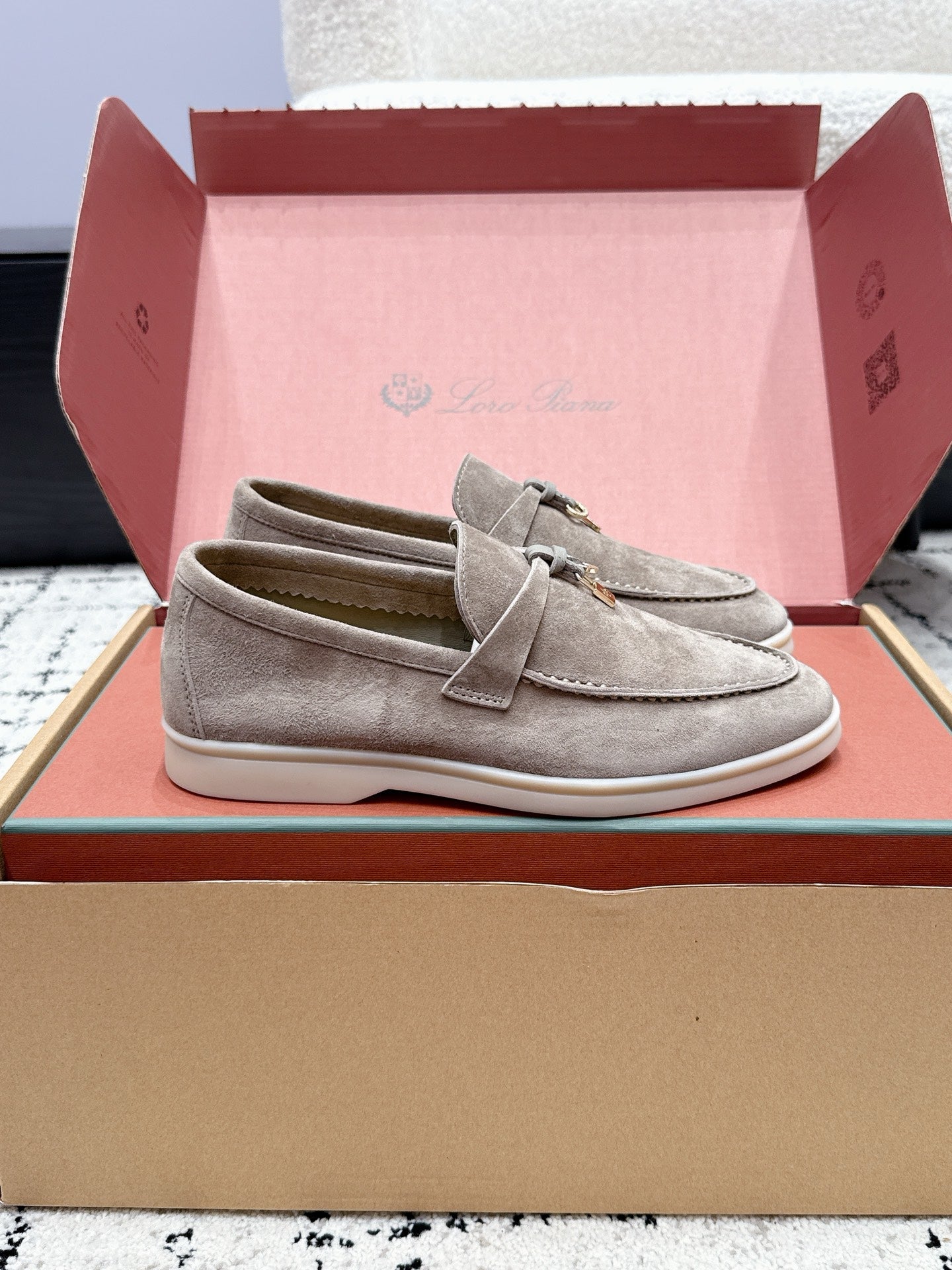 LP 26S SUMMER CHARMS WALK LOAFER IN LIGHT BROWN SUEDE GOLD HARDWARE