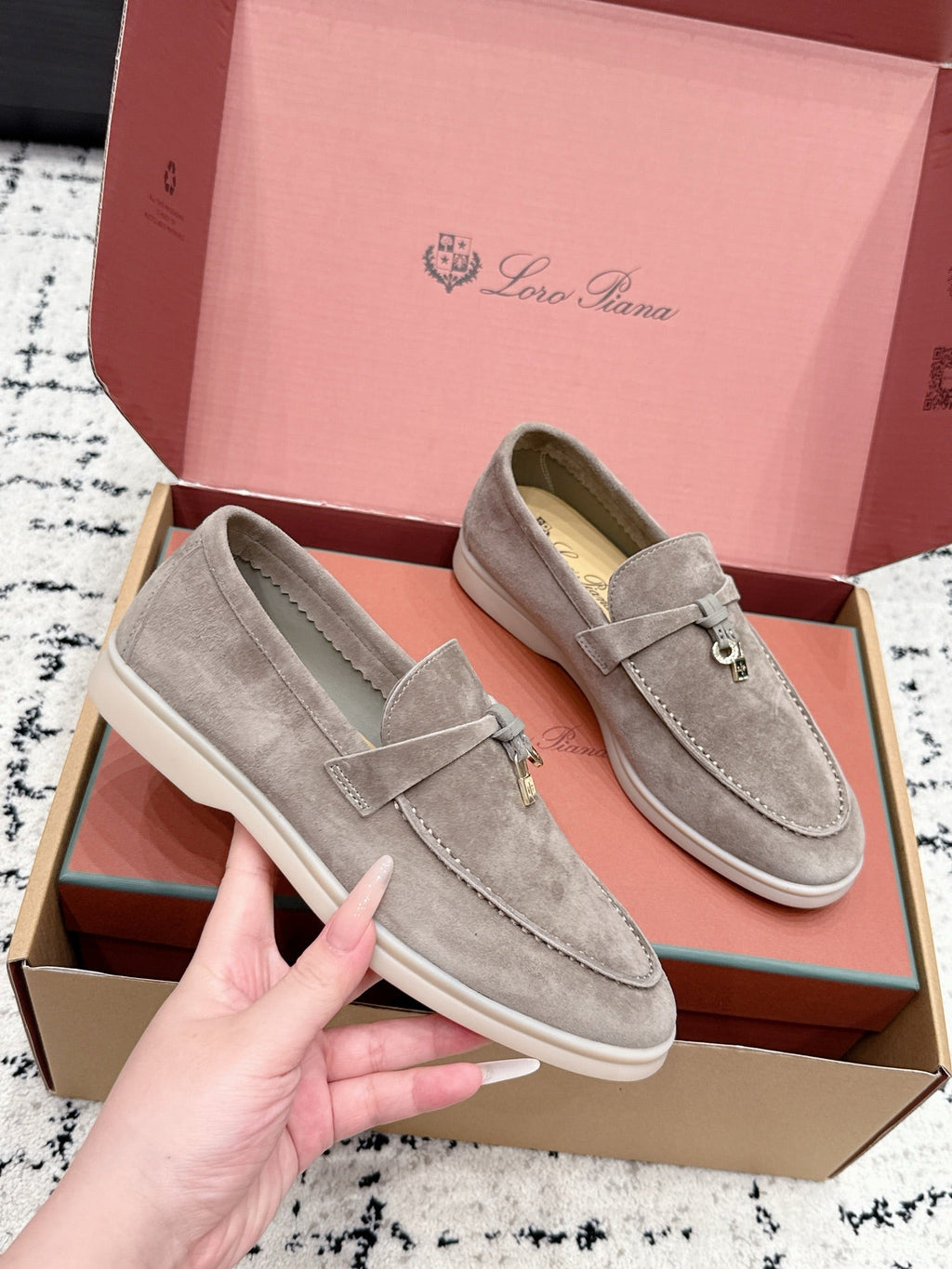 LP 26S SUMMER CHARMS WALK LOAFER IN LIGHT BROWN SUEDE GOLD HARDWARE