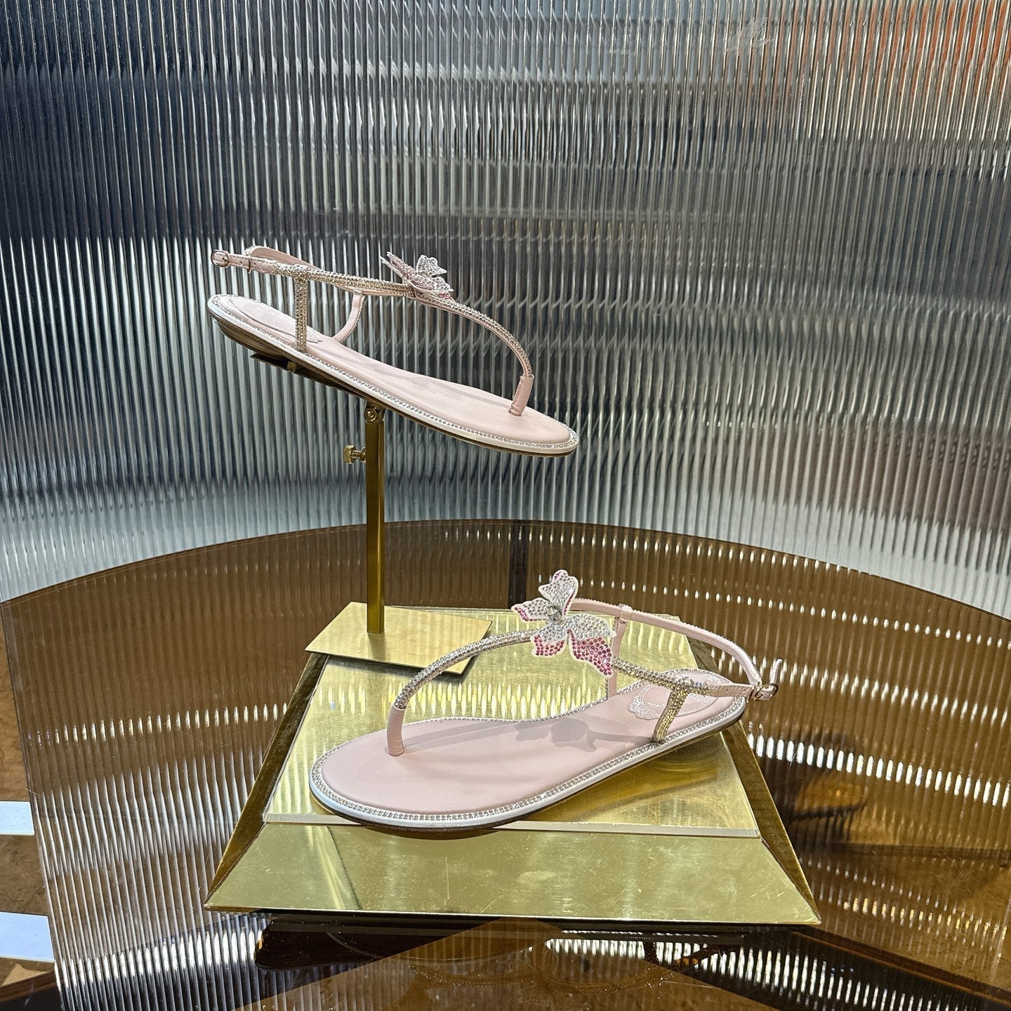 RENE CAOVILLA 26S BUTTERFLY THONG SANDALS IN BEIGE LAMBSKIN