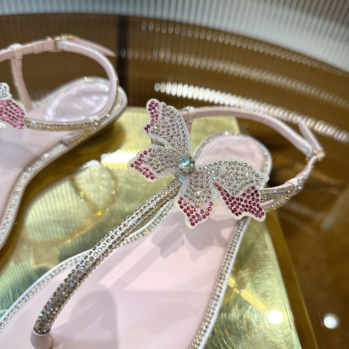 RENE CAOVILLA 26S BUTTERFLY THONG SANDALS IN BEIGE LAMBSKIN