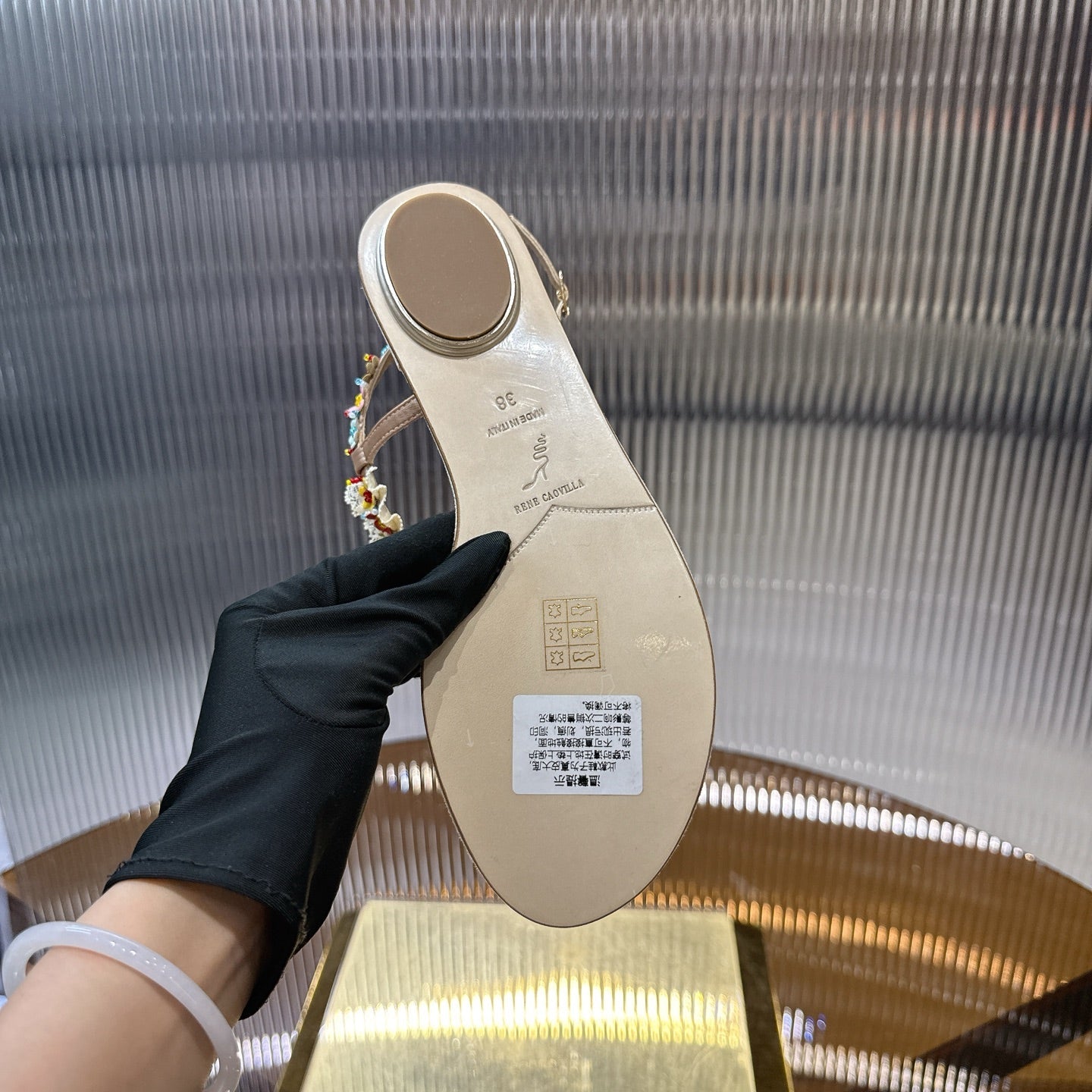 RENE CAOVILLA 26S THONG SANDALS IN BEIGE LAMBSKIN FLOWER STRAP