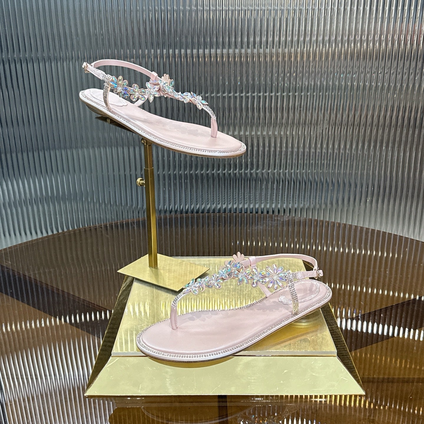 RENE CAOVILLA 26S EMBELLISHED THONG SANDALS IN LIGHT PINK LAMBSKIN