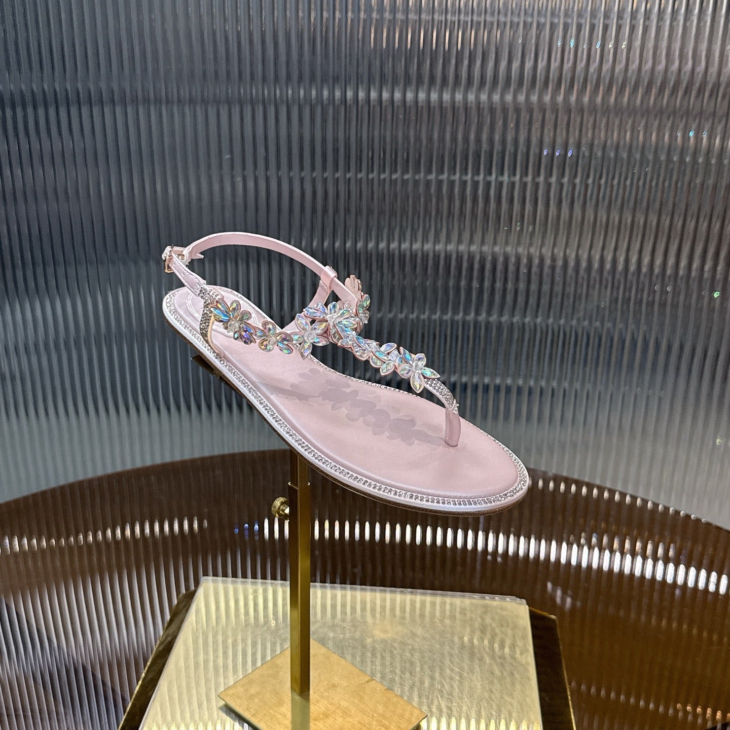 RENE CAOVILLA 26S EMBELLISHED THONG SANDALS IN LIGHT PINK LAMBSKIN