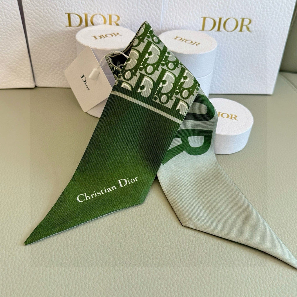 DIOR 26S SCARF 105CM IN SILK 297750
