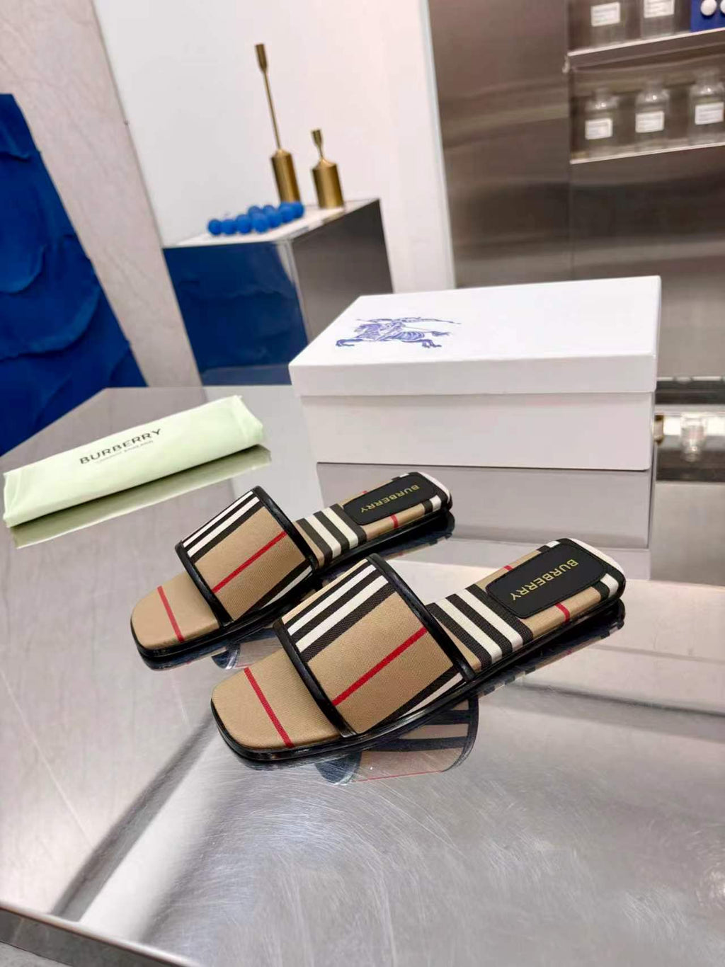 BURBERRY 26S SLIDE SANDAL IN BEIGE CANVAS