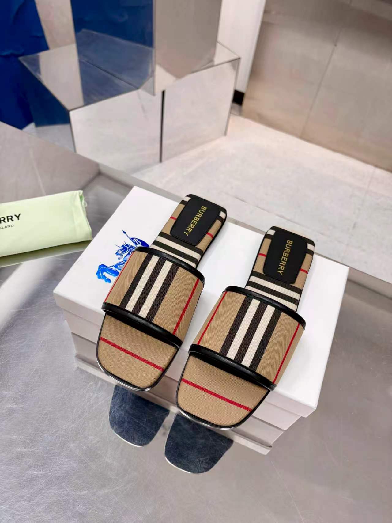 BURBERRY 26S SLIDE SANDAL IN BEIGE CANVAS