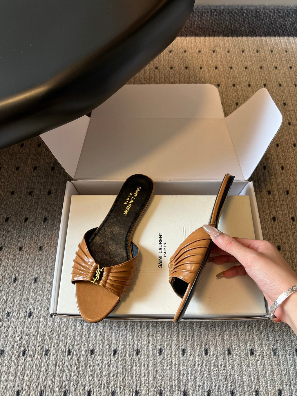 YSL 26S BABYLONE FLAT MULES IN BROWN LAMBSKIN