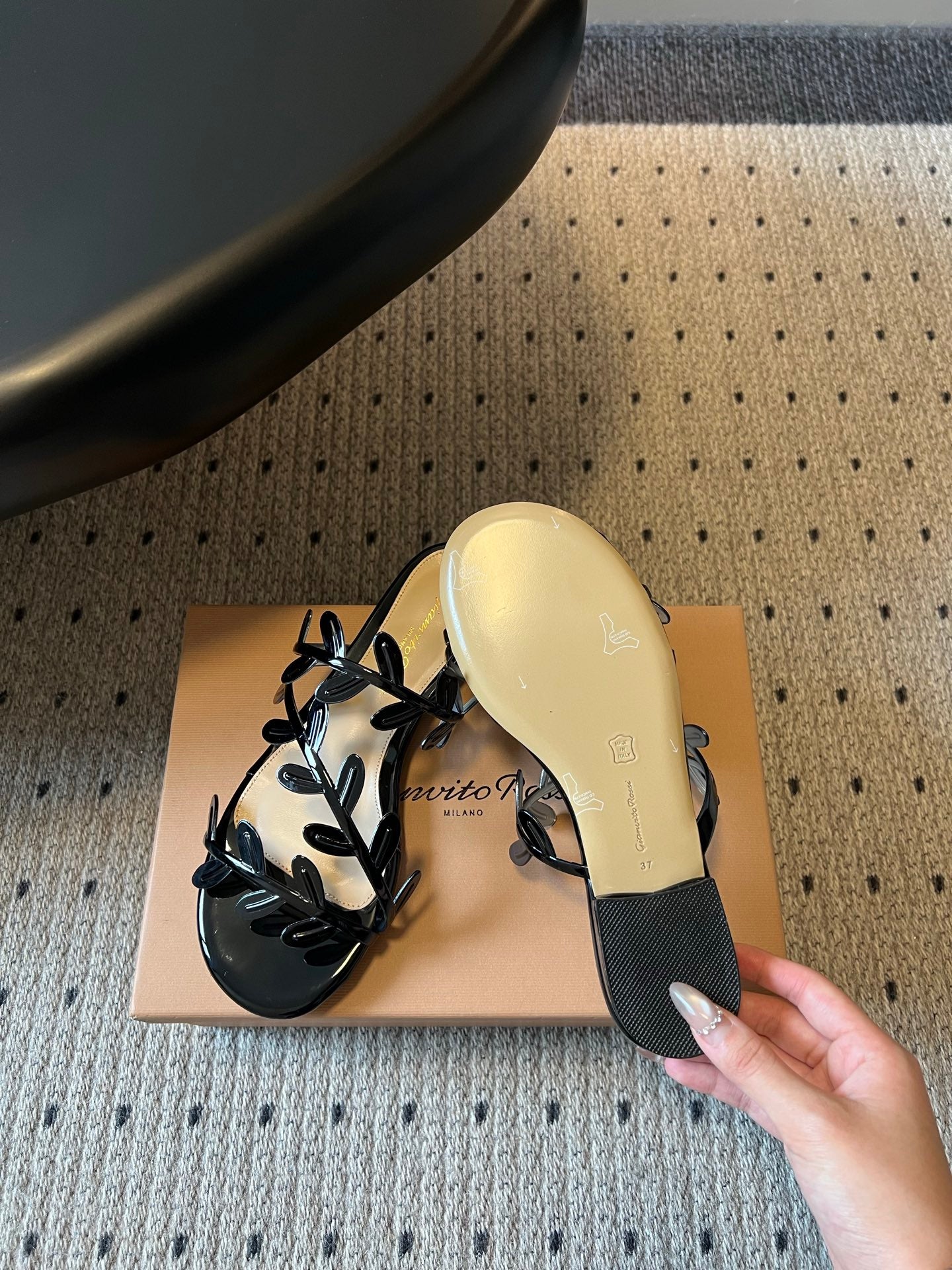 GIANVITO ROSSI 26S SANDALS IN BLACK LAMBSKIN