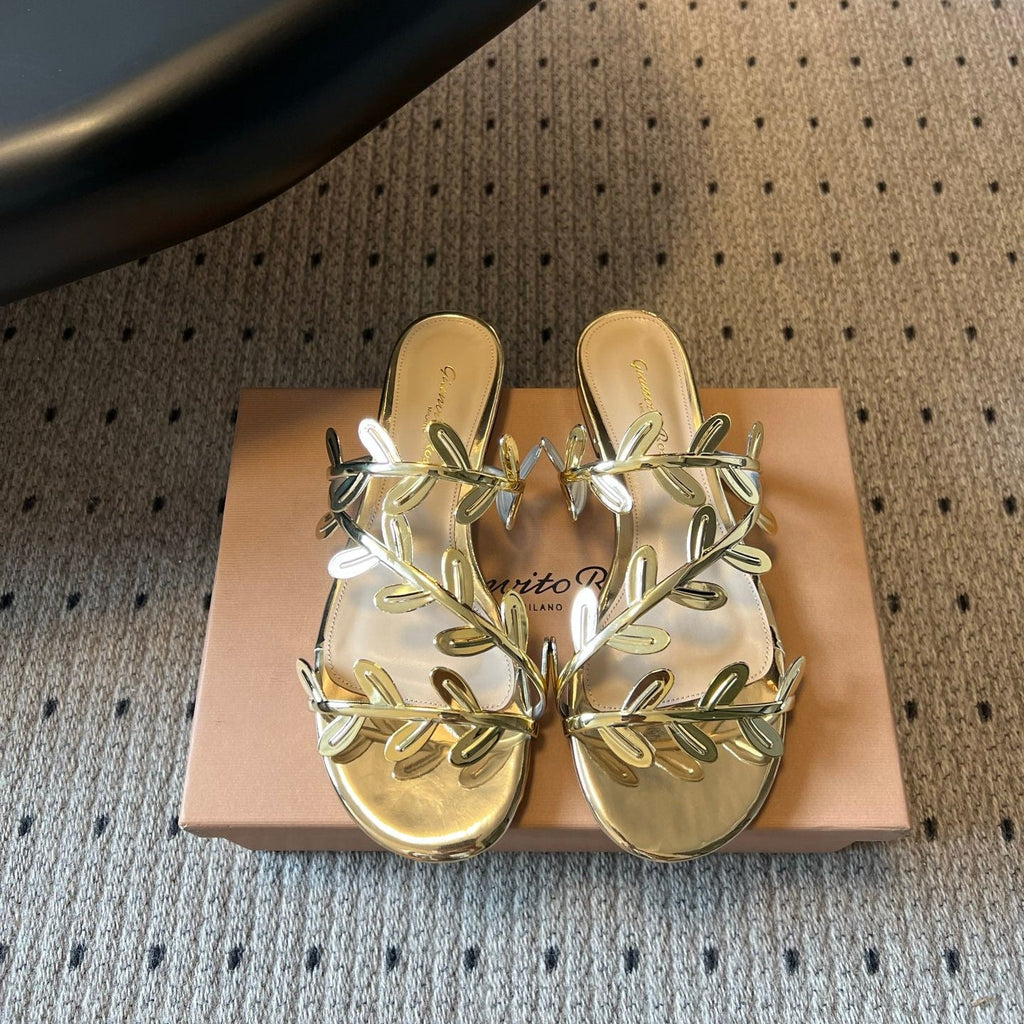 GIANVITO ROSSI 26S SANDALS IN GOLD LAMBSKIN