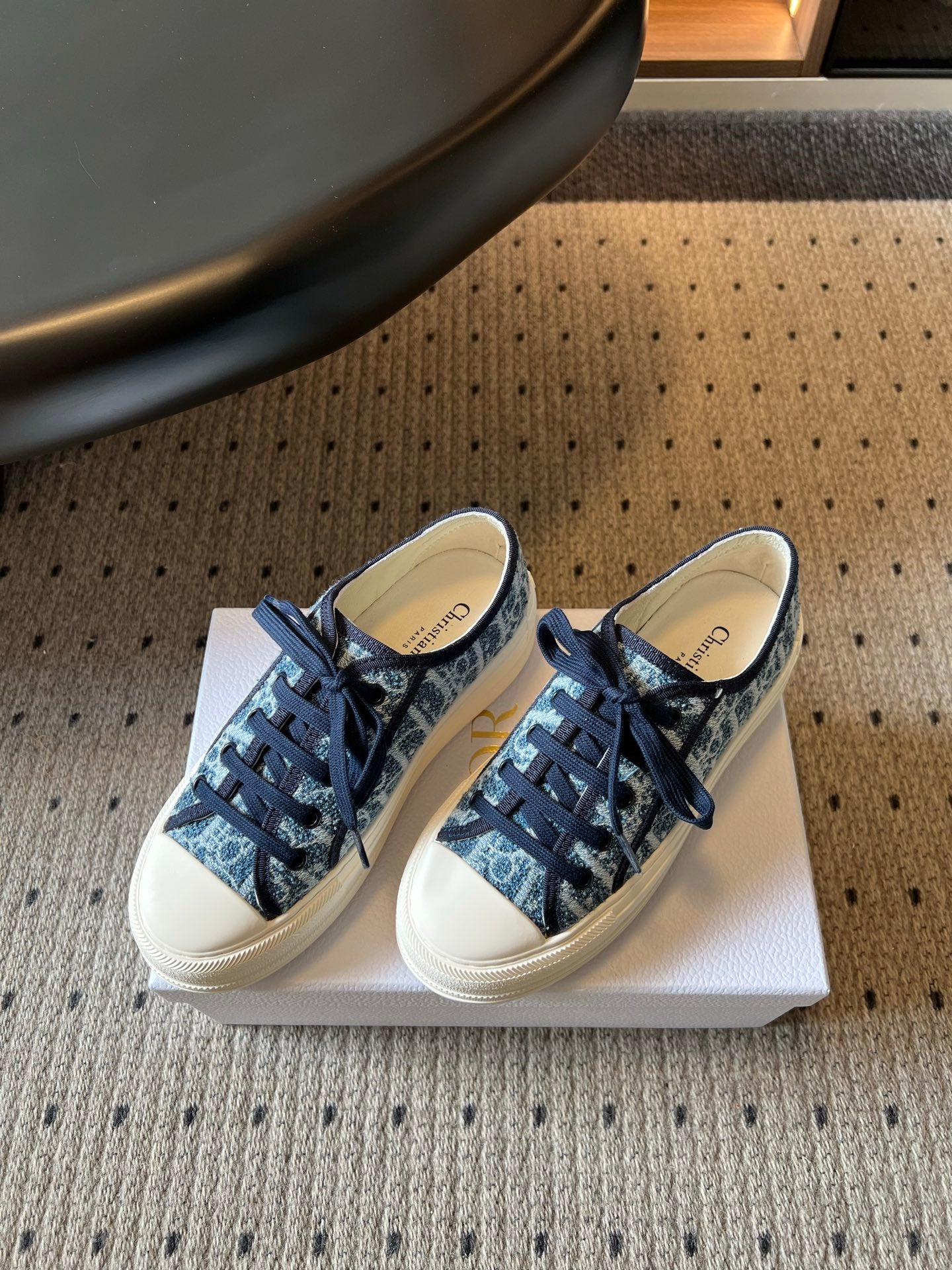DIOR 26S LOW-TOP SNEAKER 50MM IN NAVY BLUE OBLIQUE EMBROIDERED WOOL