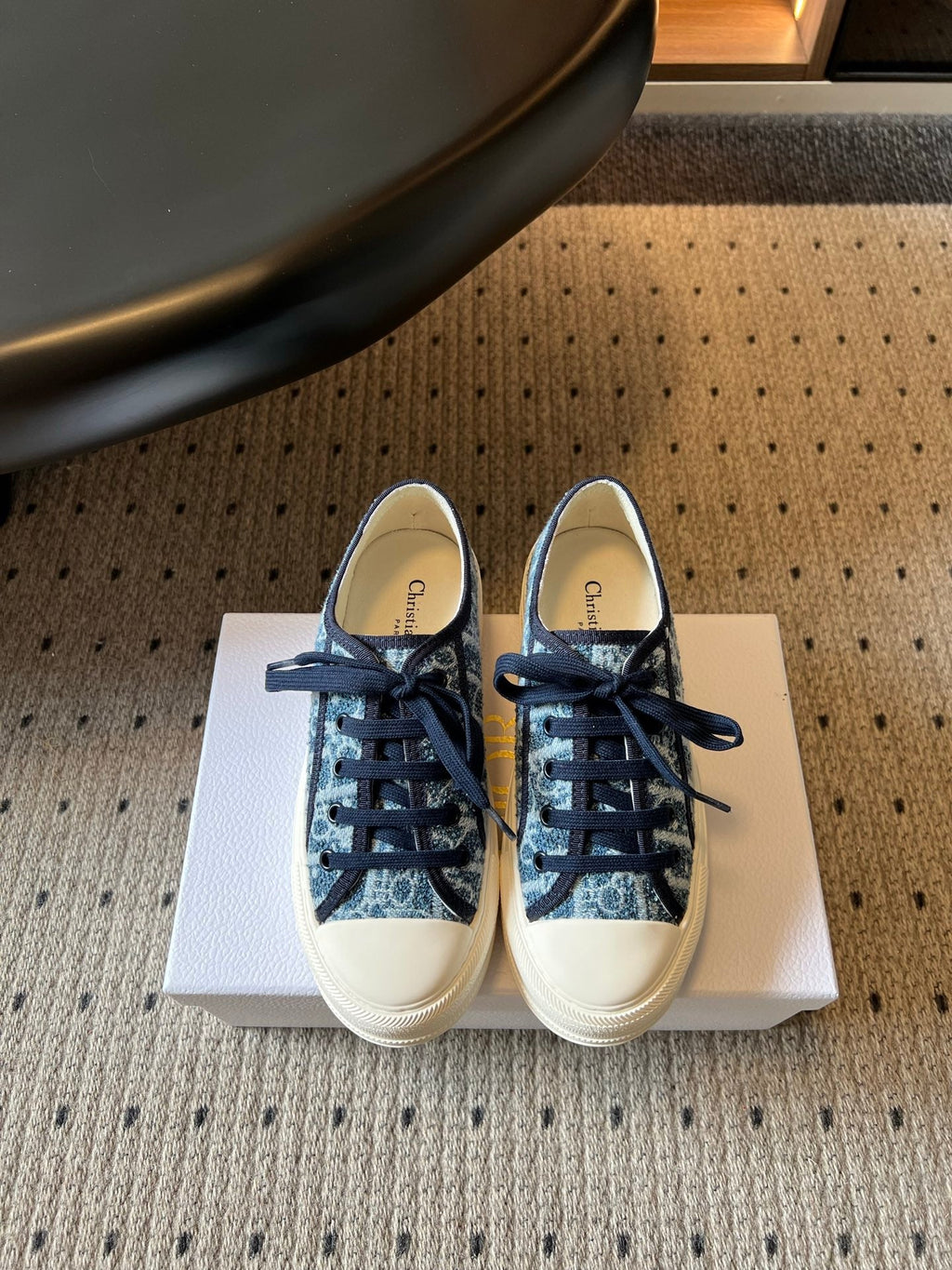 DIOR 26S LOW-TOP SNEAKER 50MM IN NAVY BLUE OBLIQUE EMBROIDERED WOOL
