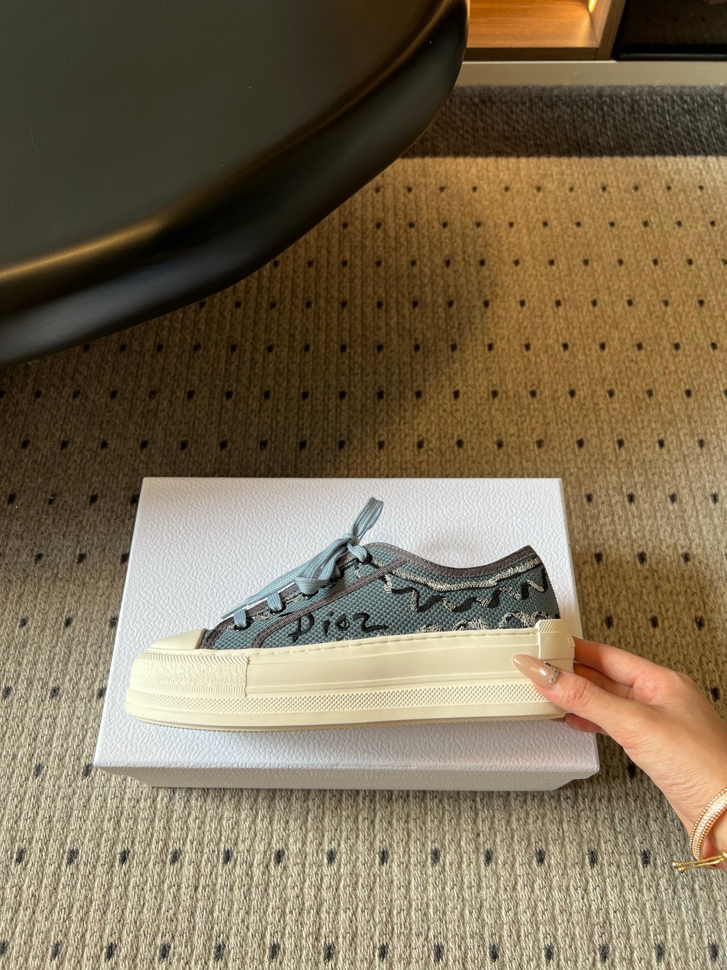 DIOR 26S LOW-TOP SNEAKER 50MM IN BLUE OBLIQUE EMBROIDERED CANVAS