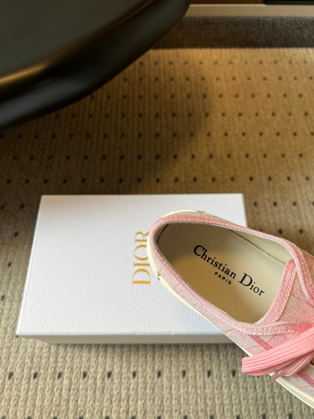 DIOR 26S LOW-TOP SNEAKER 50MM IN LIGHT PINK OBLIQUE EMBROIDERED CANVAS