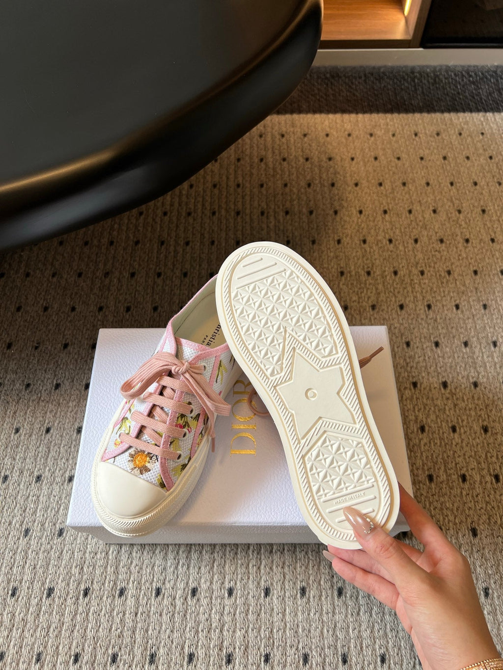DIOR 26S LOW-TOP SNEAKER 50MM IN WHITE AND PINK EMBROIDERED CANVAS