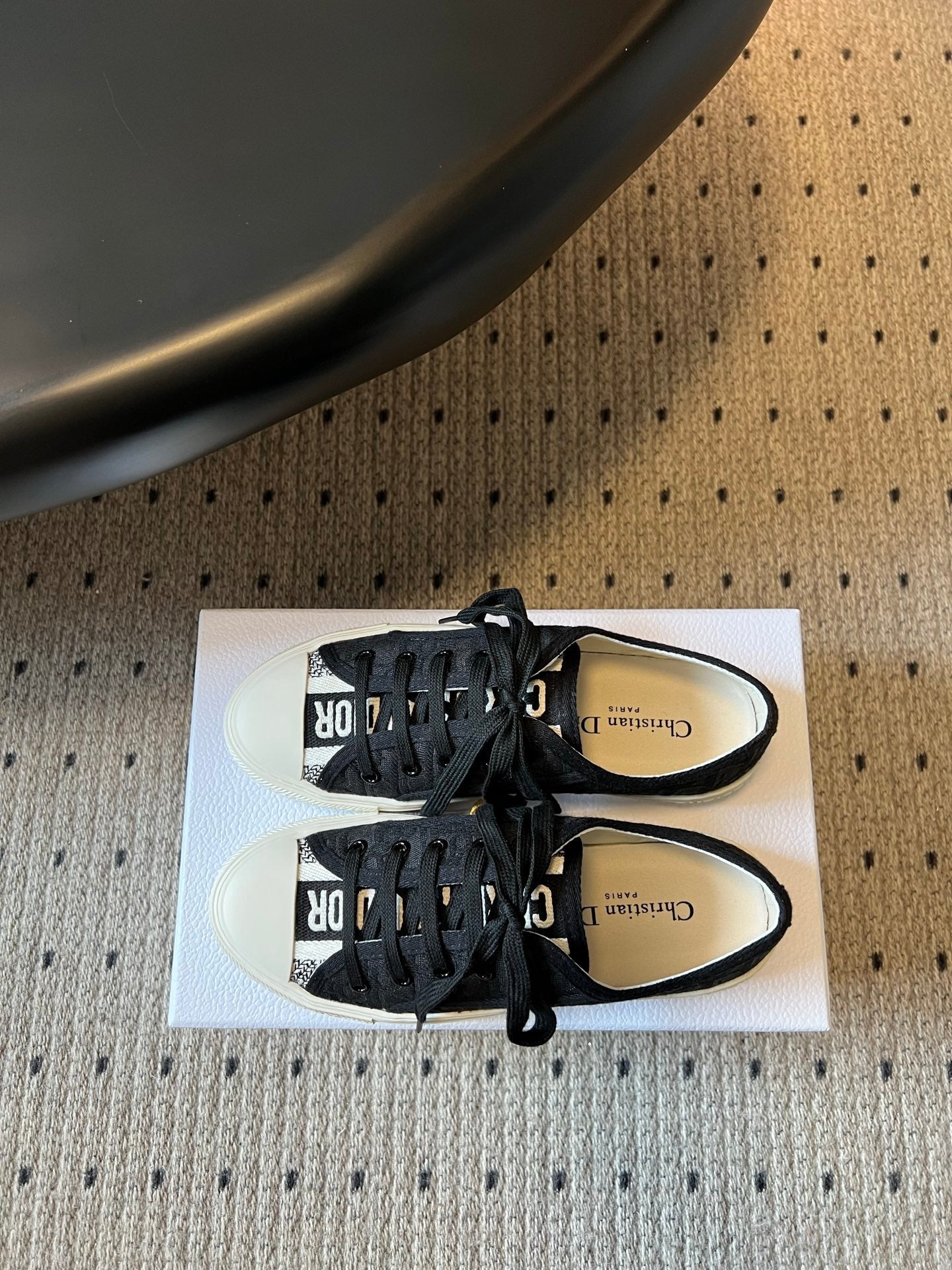 DIOR 26S LOW-TOP SNEAKER 35MM IN BLACK OBLIQUE EMBROIDERED CANVAS