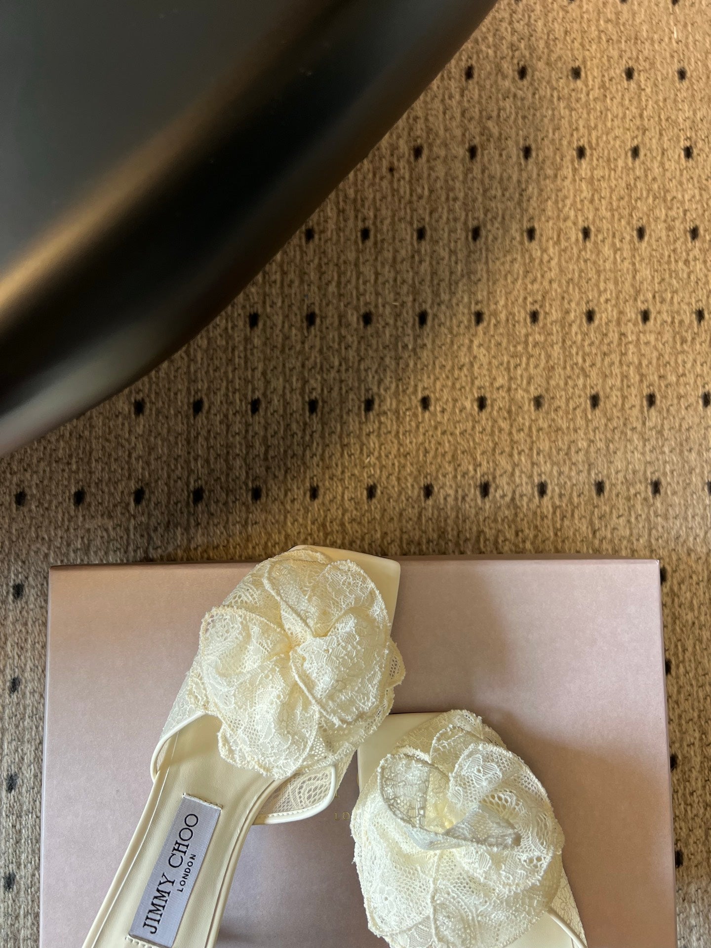 JIMMY CHOO 26S HIGH-HEEL SANDALS 70 MM IN CREAM WHITE LACE AND CALFSKIN
