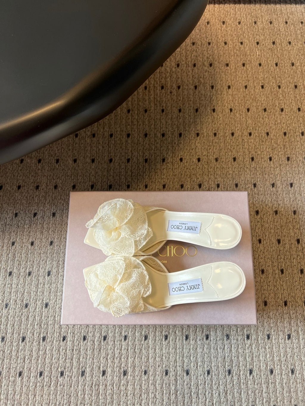 JIMMY CHOO 26S HIGH-HEEL SANDALS 70 MM IN CREAM WHITE LACE AND CALFSKIN
