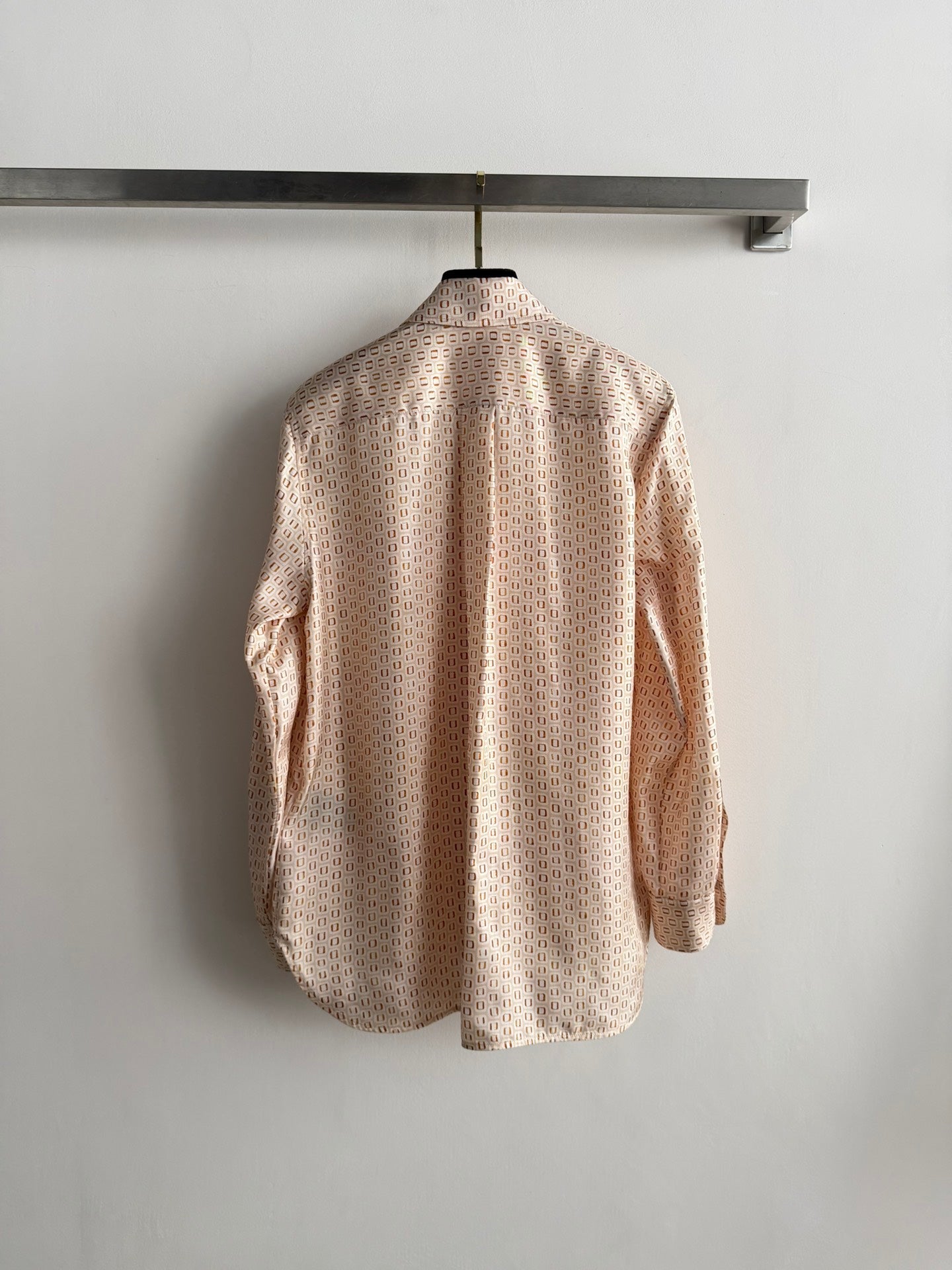 LORO PIANA 26S LONG SLEEVE SILK SHIRT 821