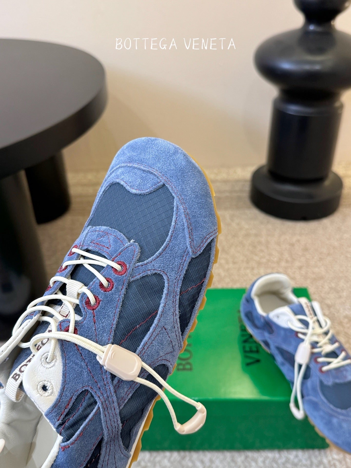 BOTTEGA VENETA 26S SNEAKERS IN NAVY BLUE SUEDE