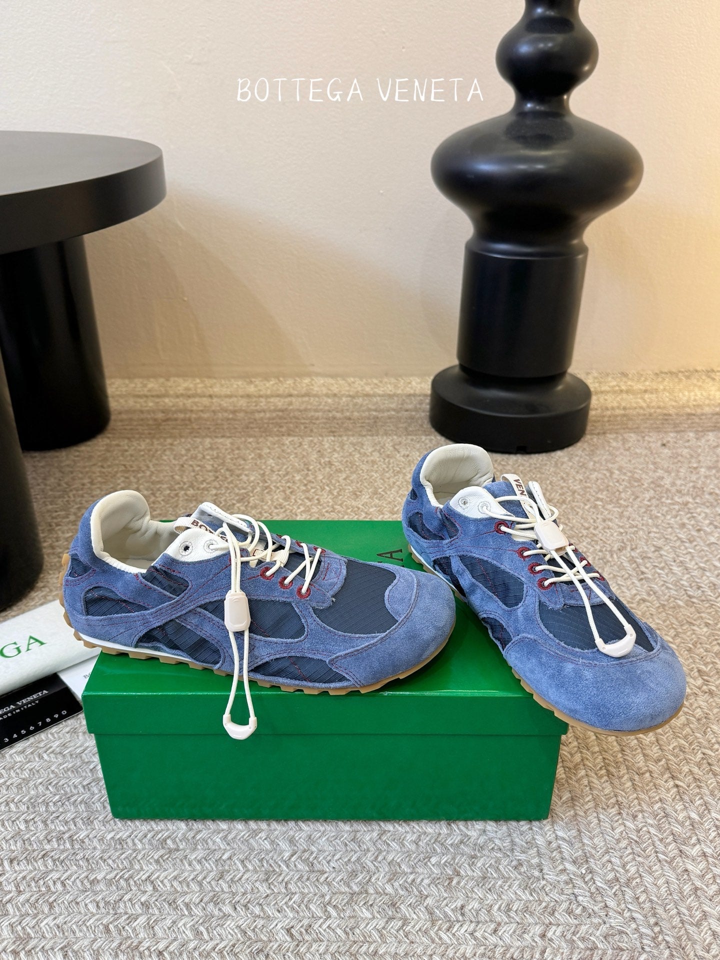 BOTTEGA VENETA 26S SNEAKERS IN NAVY BLUE SUEDE