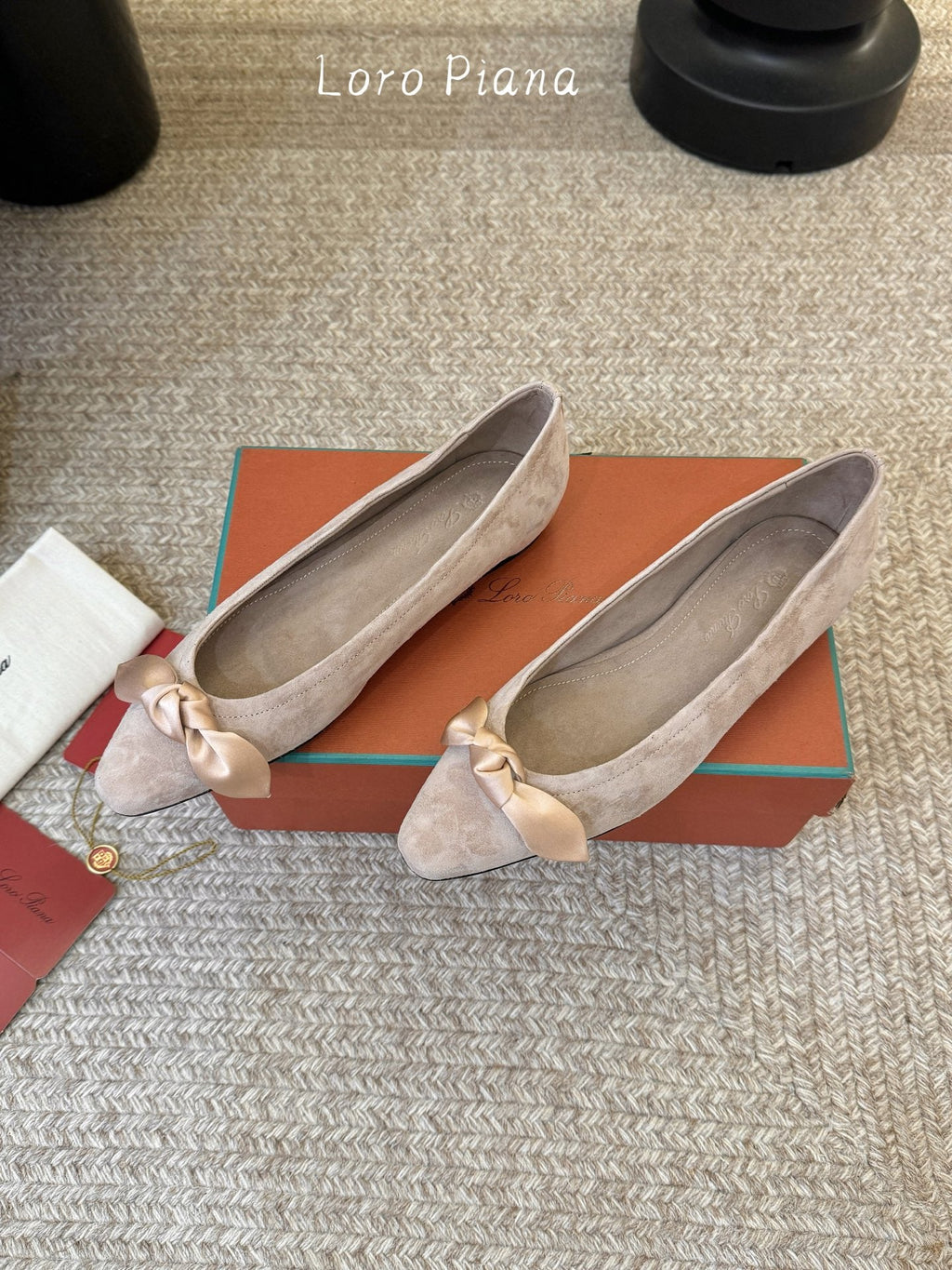 LP 26S BALLET FLATS IN NUDE PINK SUEDE WITH SATIN BOW