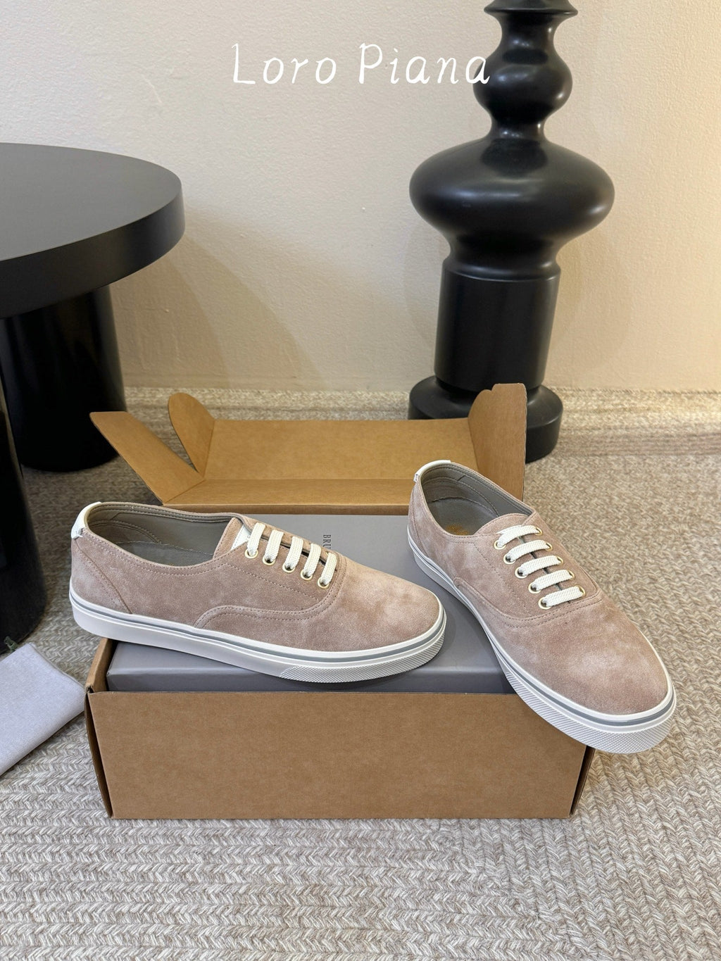 LP 26S LACE-UP SNEAKERS IN LIGHT BROWN SUEDE