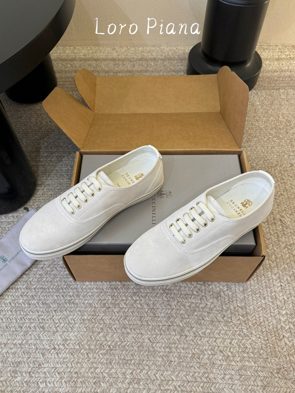 LP 26S LACE-UP SNEAKERS IN CREAM WHITE SUEDE