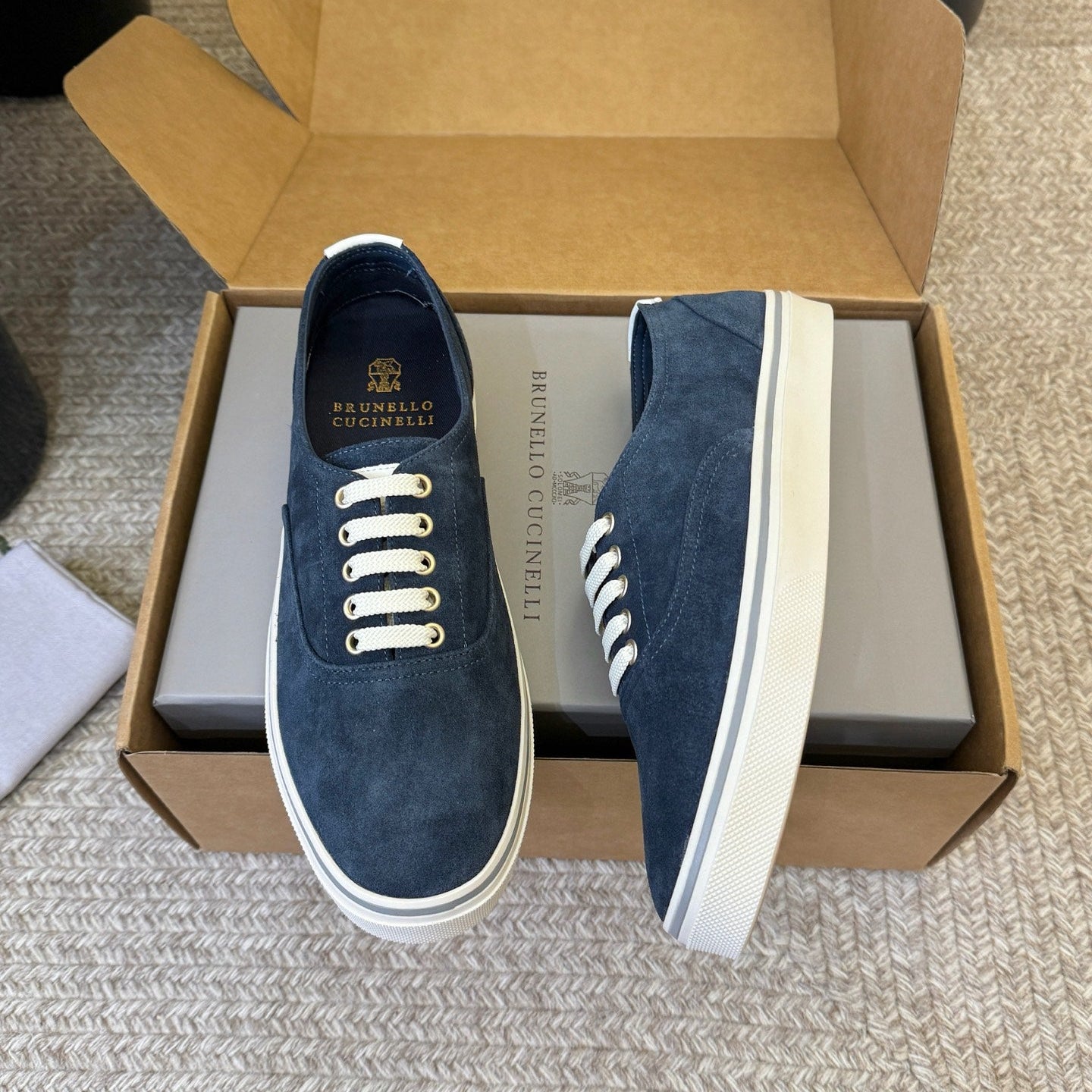 LP 26S LACE-UP SNEAKERS IN NAVY BLUE SUEDE