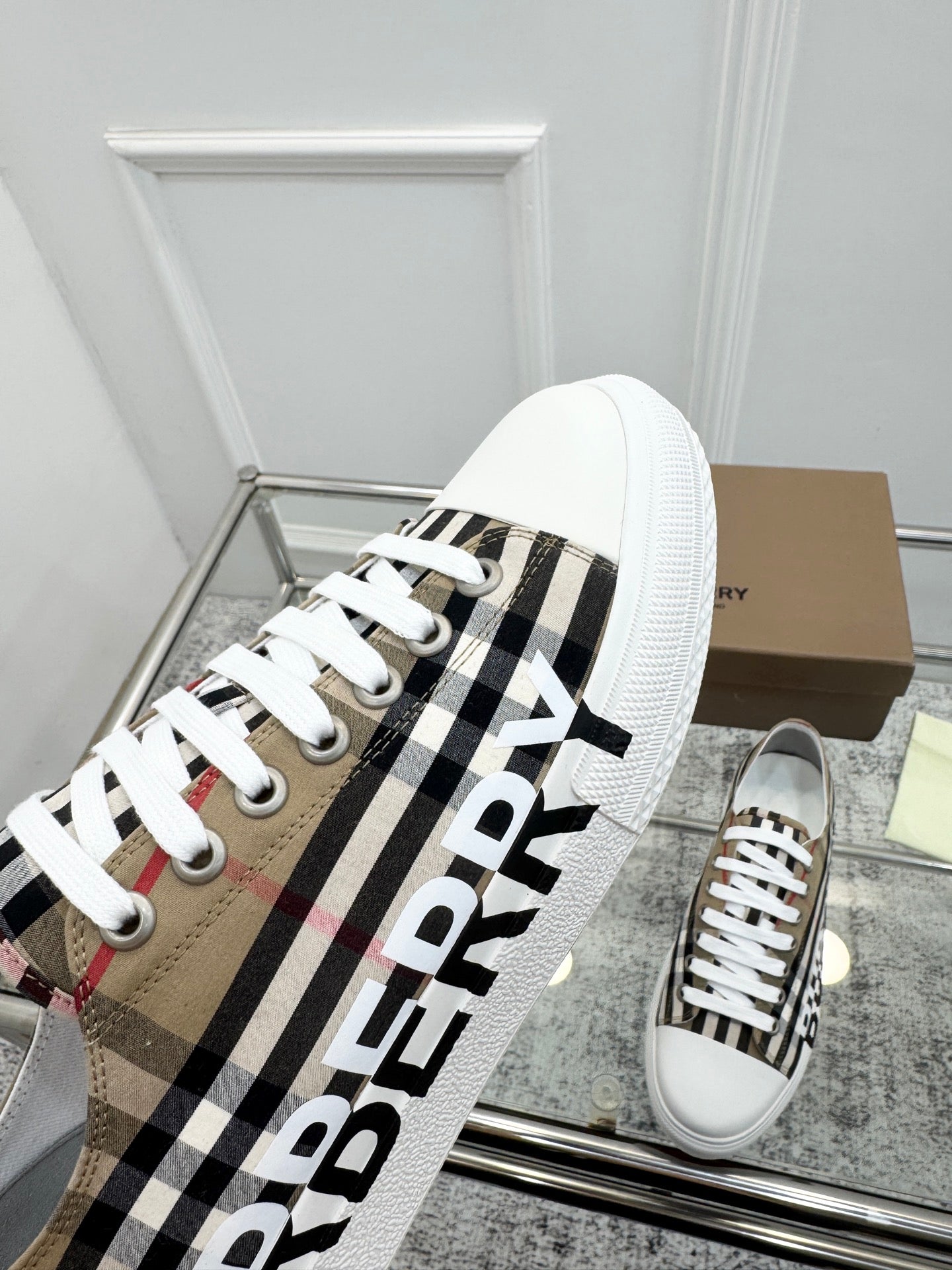 BURBERRY 26S LOGO CHECK LOW TOP SNEAKERS IN ARCHIVE BEIGE CANVAS