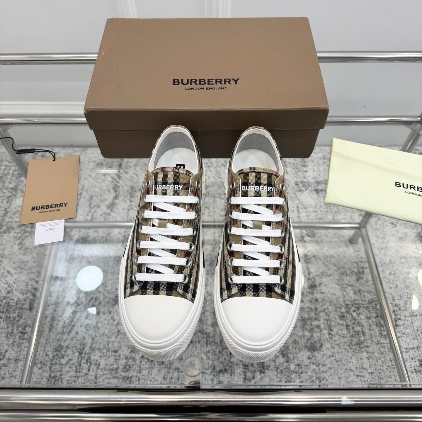 BURBERRY 26S VINTAGE CHECK LOW TOP SNEAKERS IN ARCHIVE BEIGE CANVAS