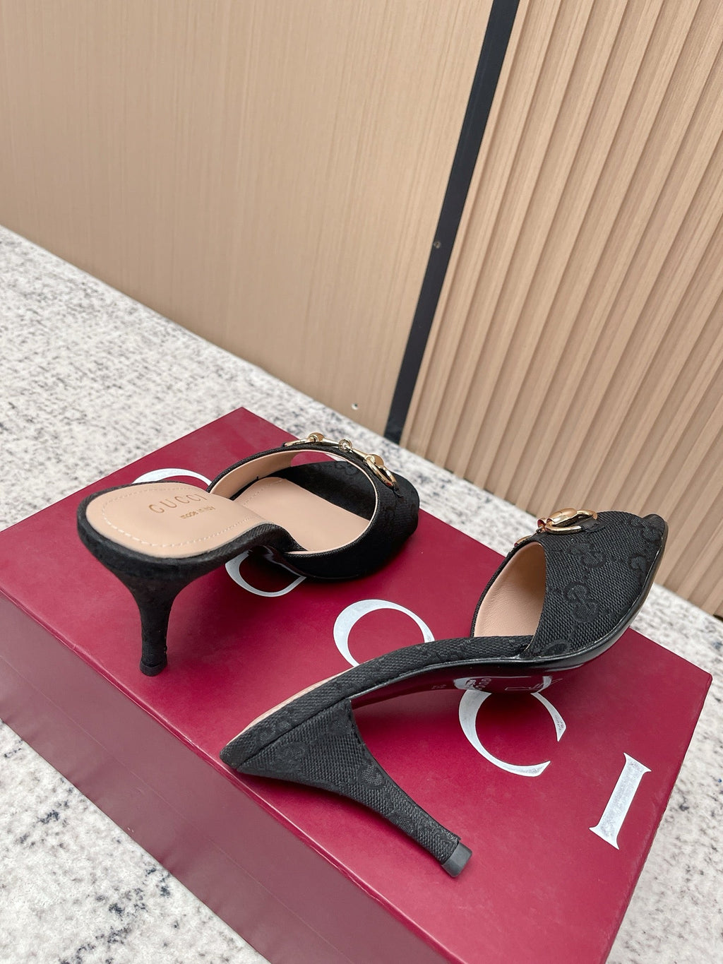 GUCCI 26S HIGH-HEEL SANDALS 85 MM IN BLACK CANVAS