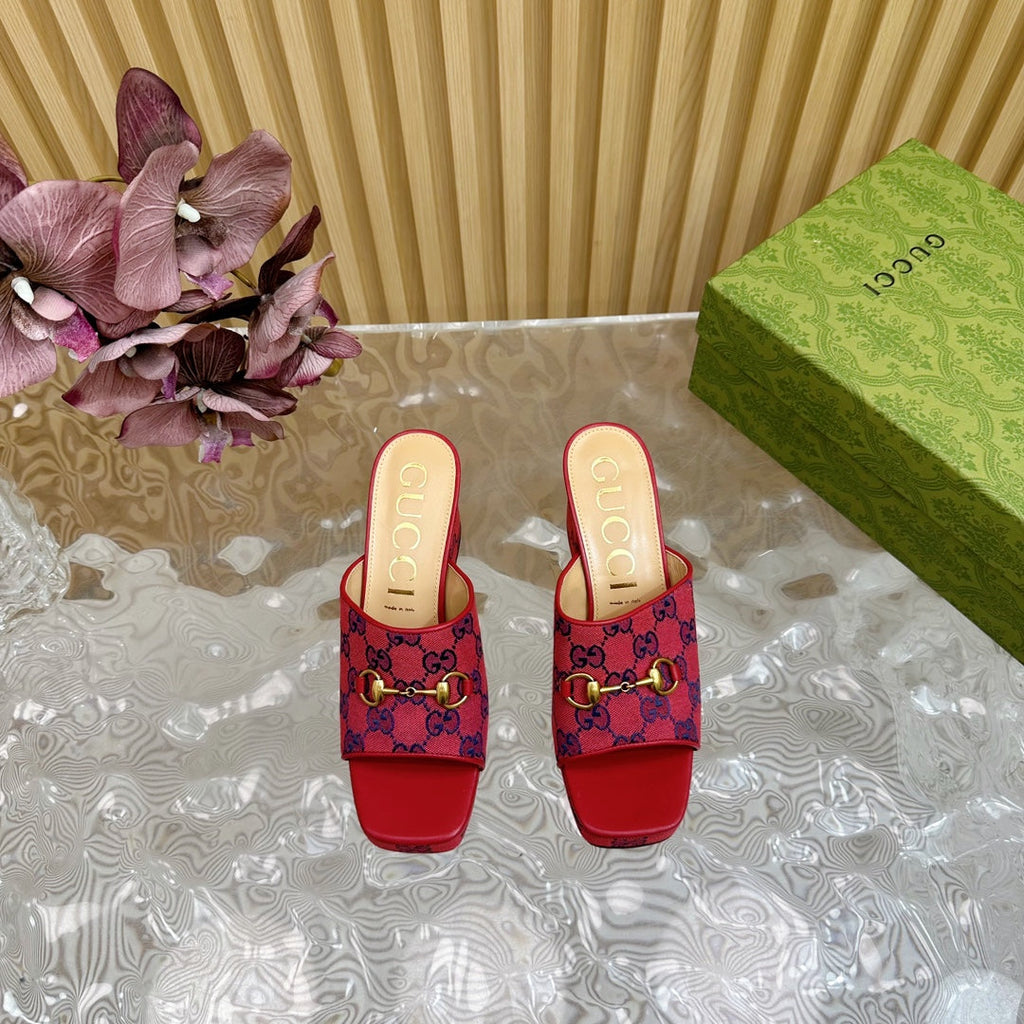 HORSEBIT SLIDE SANDAL IN RED MONOGRAM CANVAS AND SHEEPSKIN LINING