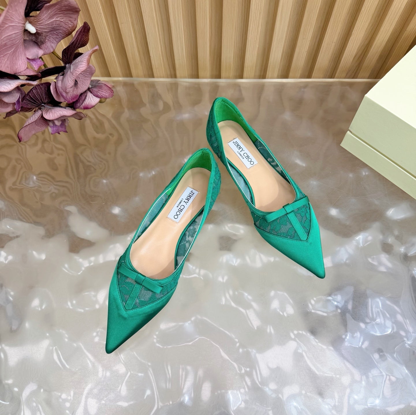 JIMMY CHOO 26S FLATS IN GREEN LACE AND SATIN