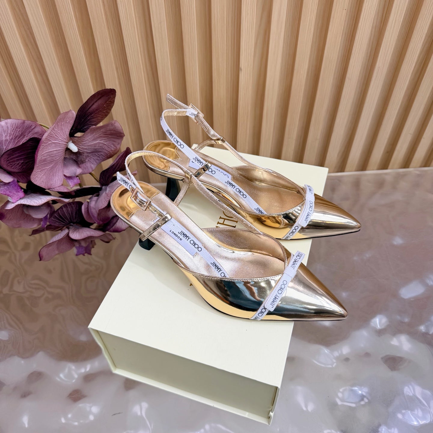 JIMMY CHOO 26S SLINGBACK HEELS 65 MM IN GOLD PATENT CALFSKIN