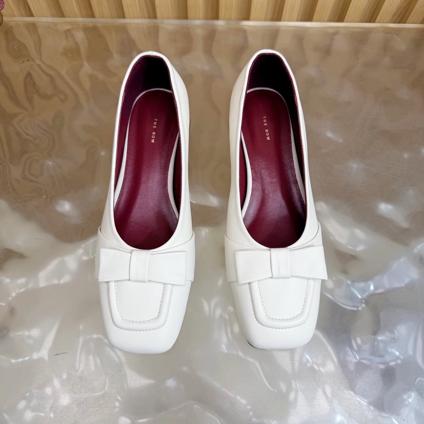 THE ROW 26S SQUARE TOE PUMPS IN WHITE CALFSKIN WITH BOW
