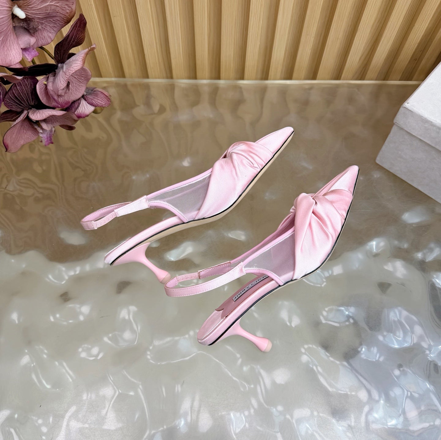 JIMMY CHOO 26S SLINGBACK HEELS 60 MM IN LIGHT PINK SATIN WITH KNOT DETAIL